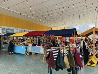 გამოფენა-გაყიდვა ჰიპერმარკეტ გუდვილის სივრცეში