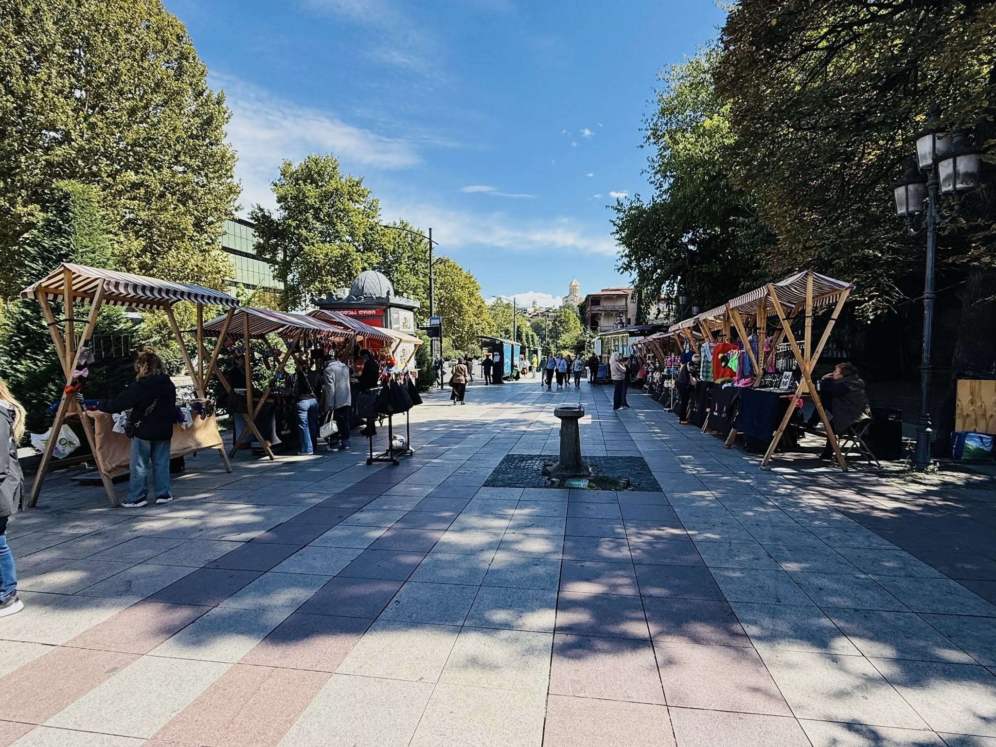 გამოფენა ბარათაშვილის ქუჩაზე